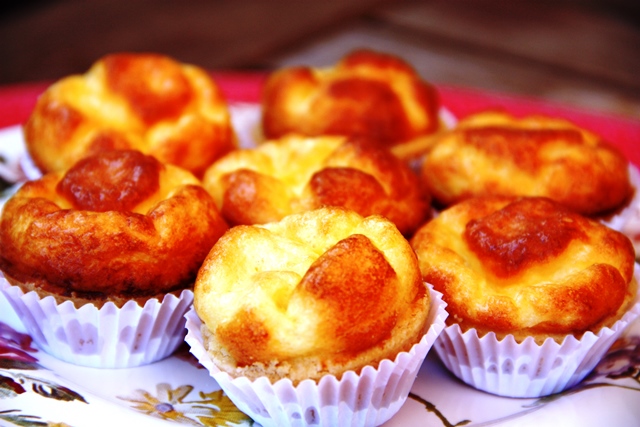 Empadas de queijo parmesão, o pecado da gula