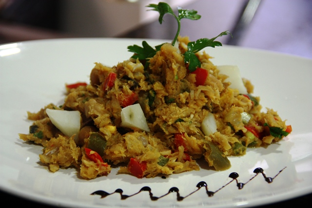 Bacalhau com grão de bico e batata doce é divino