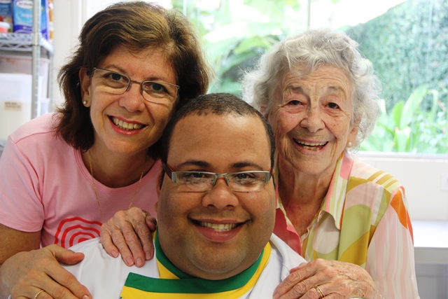 chef Lucas com mãe Elma e vó Cartola, suas inspirações