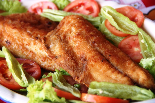 Filé da tainha é um dos destaque da cozinha da Nalva, além da famosa fritada de aratu