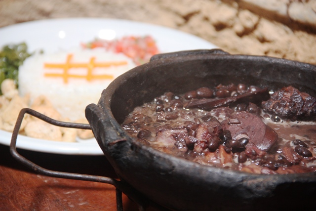 Feijoada do Wilson é a boa novidade da Parada de Taipas