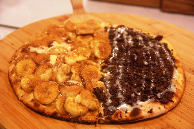 Pizza doce de banana com sabor de cartola