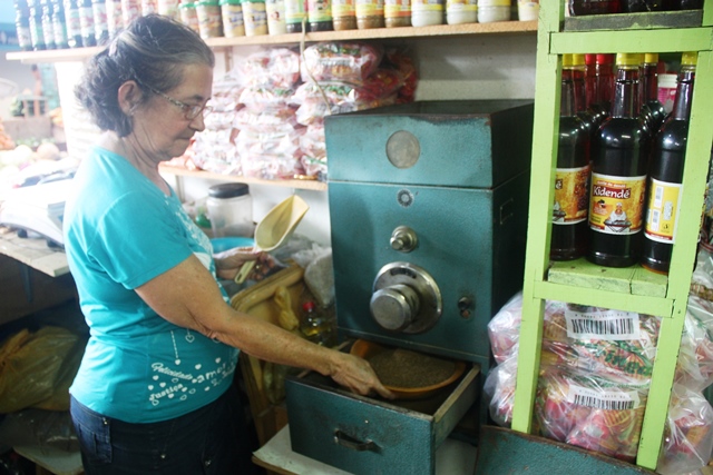 Beatriz e a máquina de moer tempero, uma reliquia