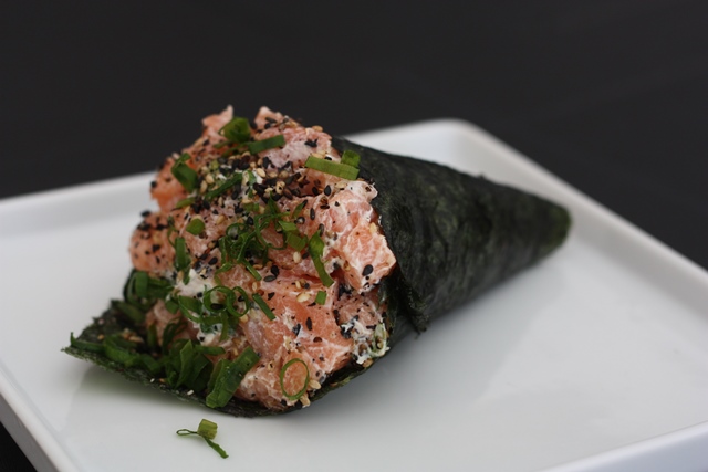 Temaki de salmão, tradição